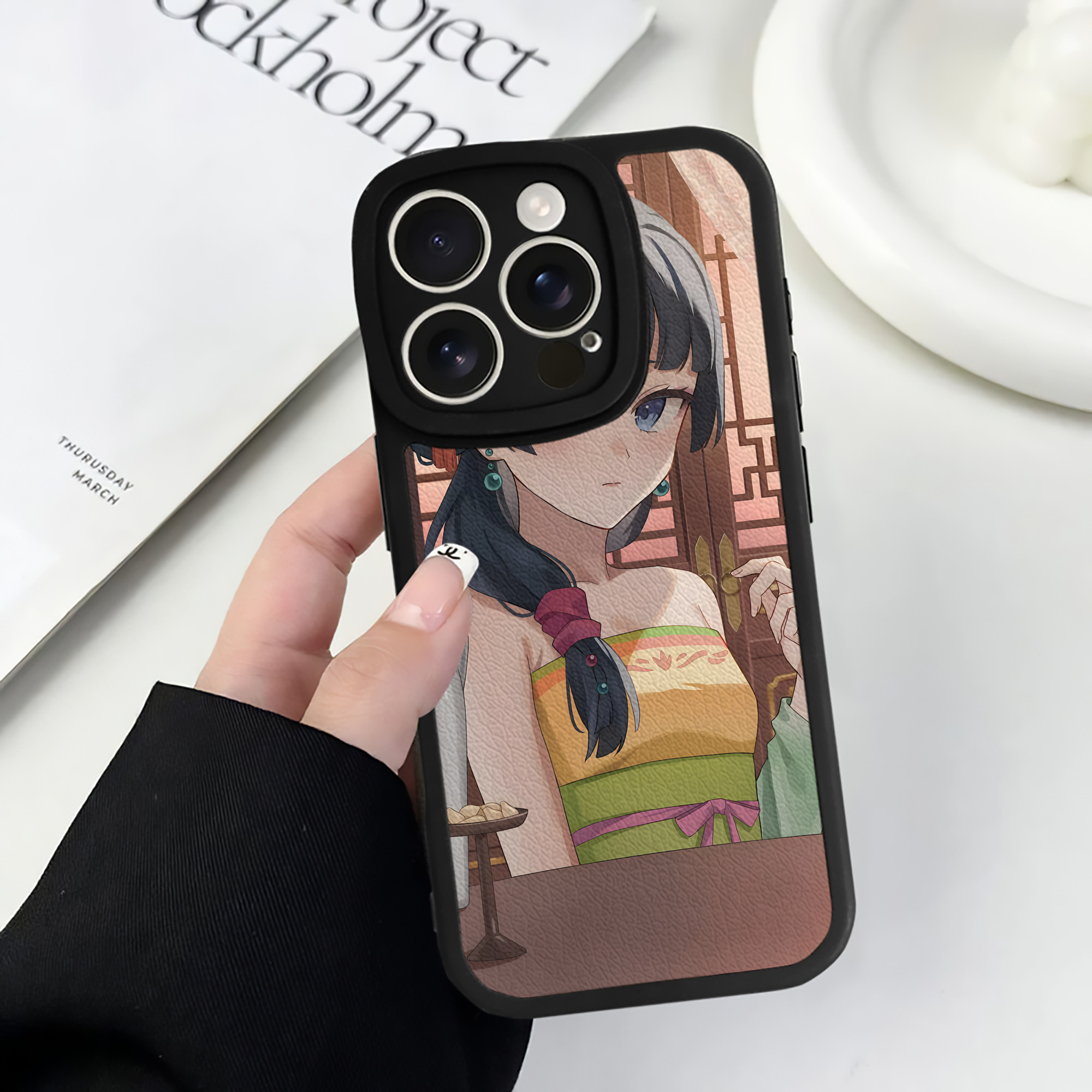 （画像用） 薬屋のひとりごと The Apothecary Diaries 【iPhone 16シリーズ対応】シリコンスマホケース（レザー調） 材質：シリコン